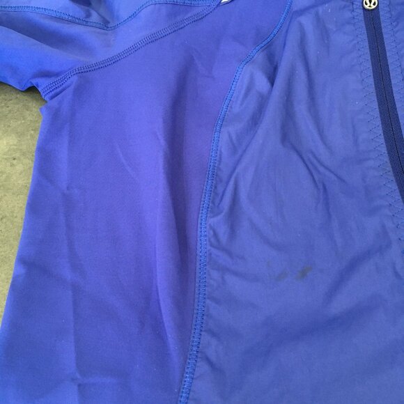 LULULEMON Athletica Blue Zip Pocket Mesh Insert Lightweight Activewear Jacket - Picture 16 of 16
